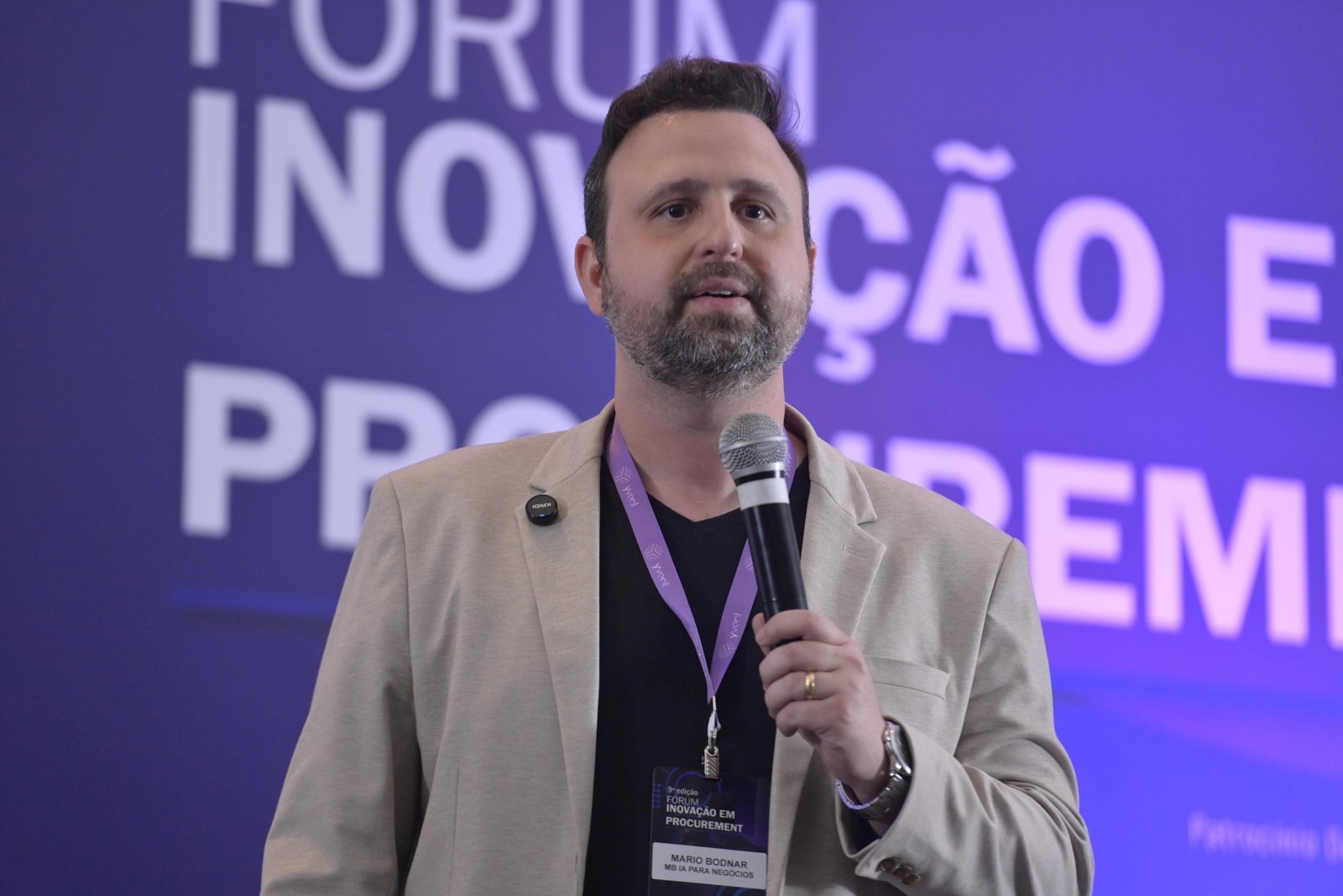 Mario Bodnar em palestra